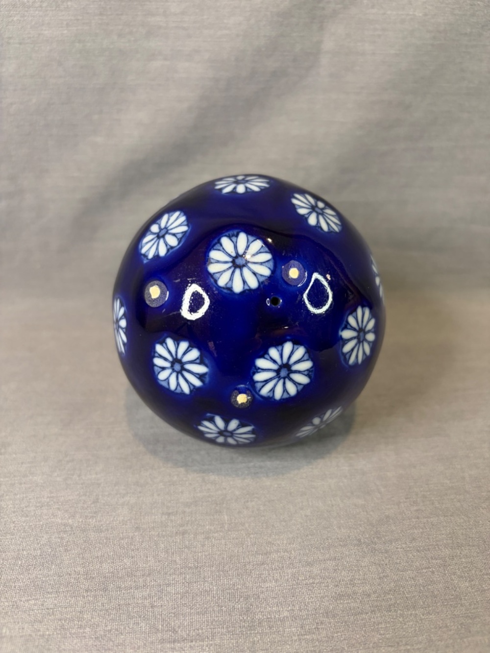 Vintage Ceramic Porcelain Glazed Cobalt Blue Sphere Ball White Flowers 3.5" - Picture 5 of 6